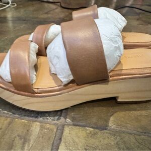 Women's Tan Leather Platform Sandals